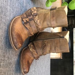Latigo Ankle Boots